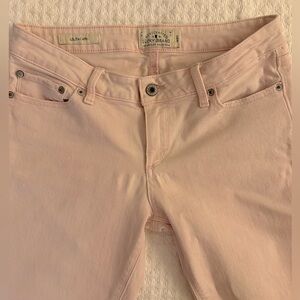 Lucky Brand Lolita Capri Jeans in Pink. Size 27.